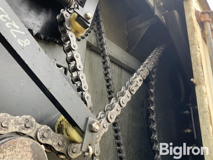 international-7400-image-20