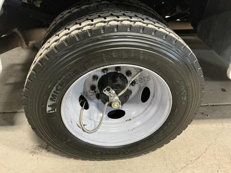 2017-ford-f450-image-8