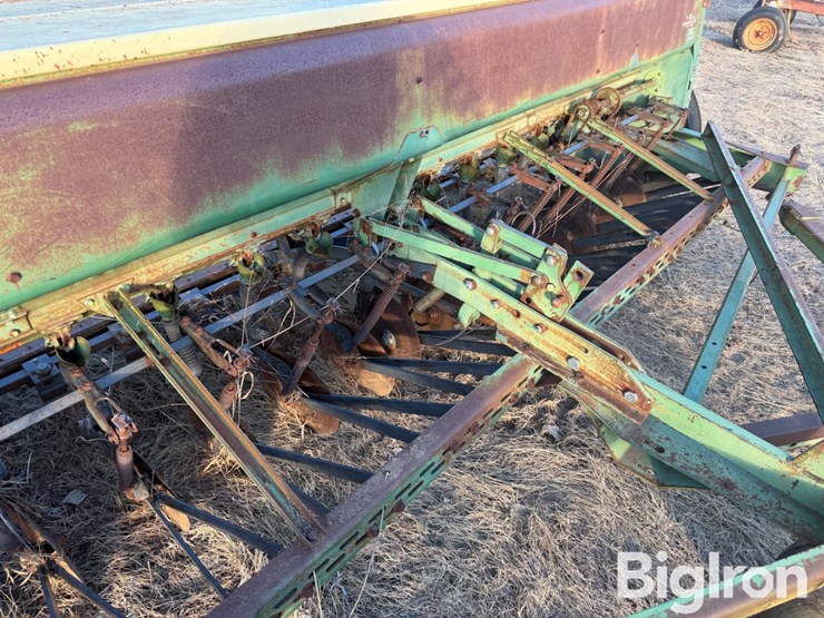 john-deere-8300-image-13