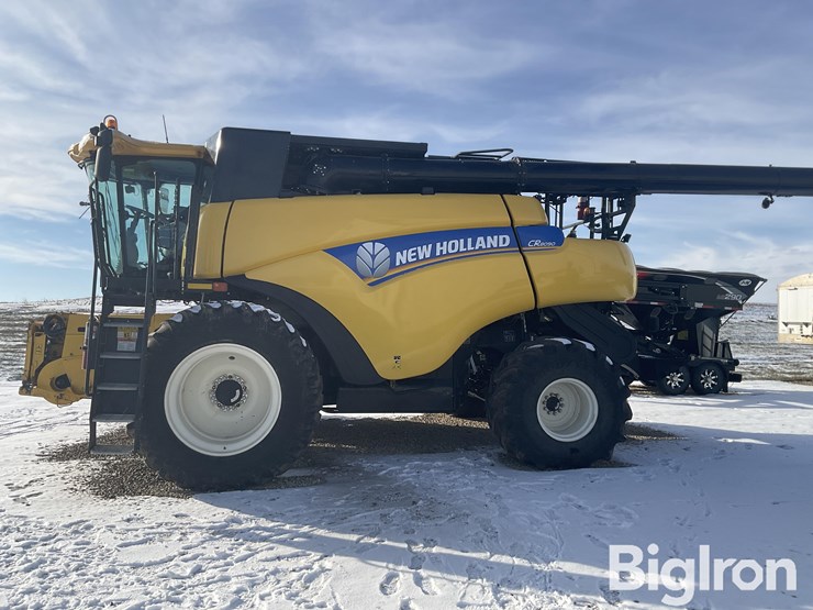 new-holland-cr8090-image-8