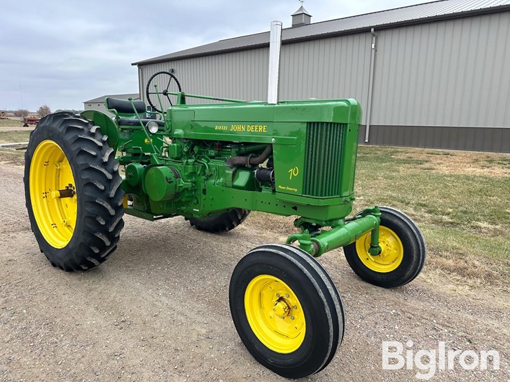 john-deere-70-image-3