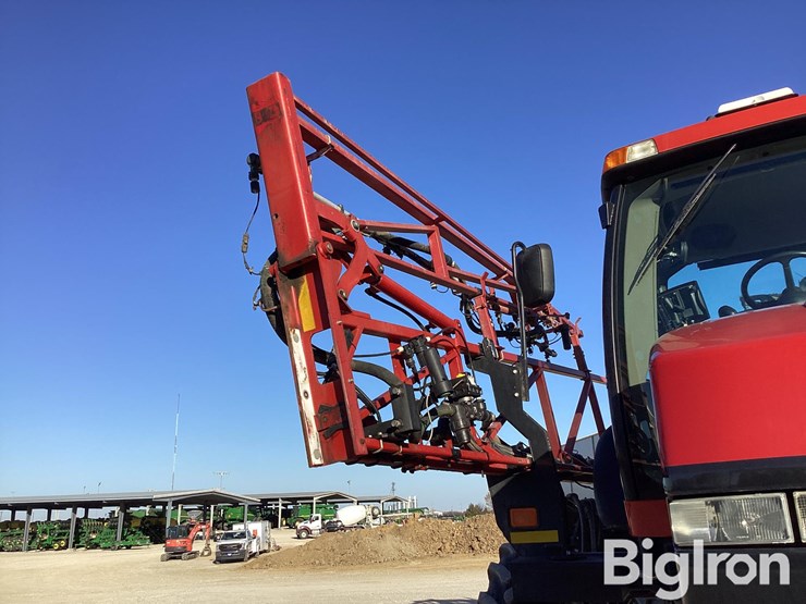 2012-case-ih-patriot-3330-image-13