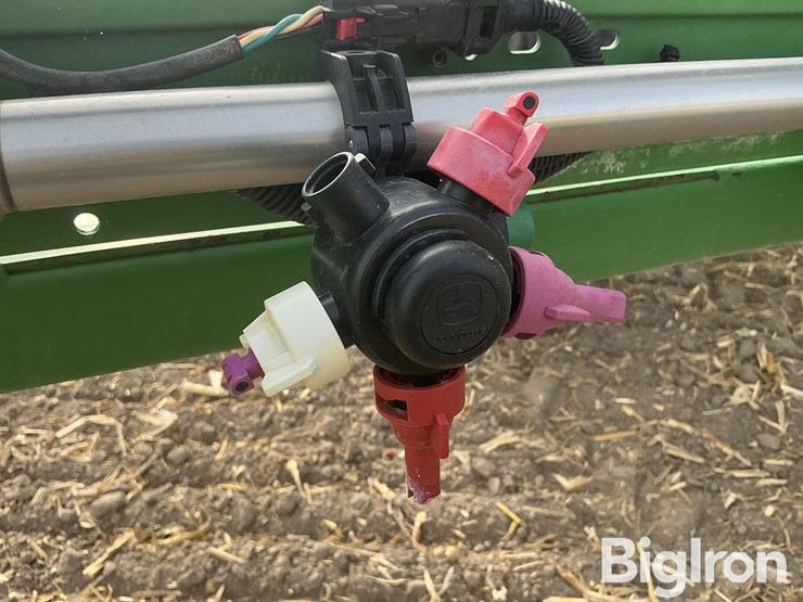 john-deere-r4038-image-13