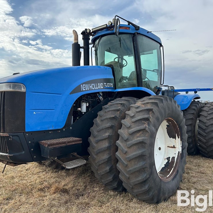 NEW HOLLAND TJ375