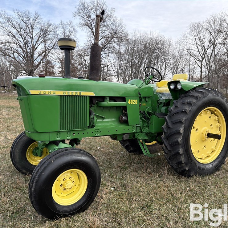 JOHN DEERE 4020