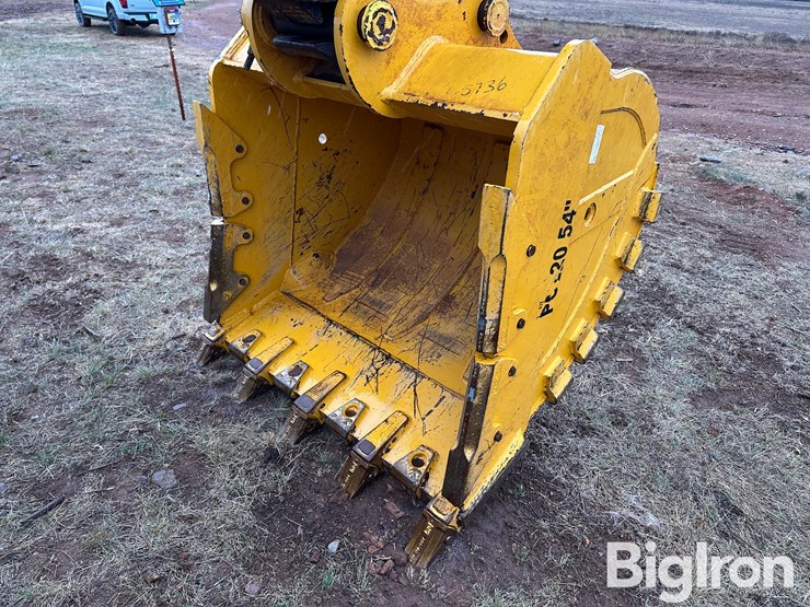 komatsu-pc210-lc-10-image-12