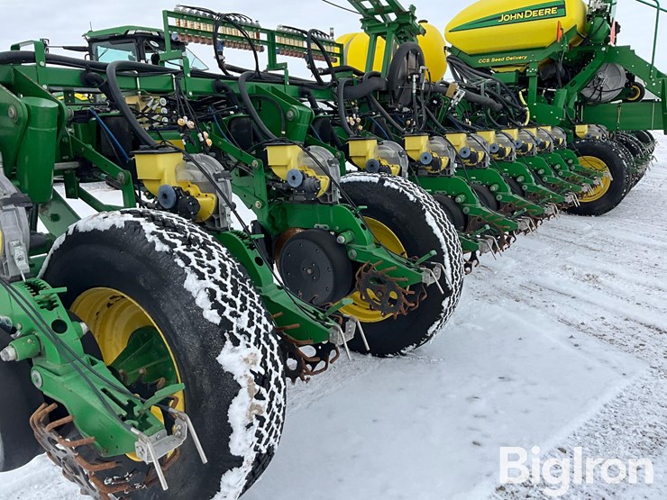 2010-john-deere-1770nt-image-17