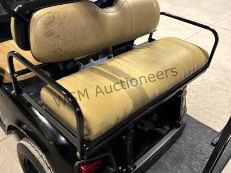 2010-ez-go-sport-2+2-golf-cart-image-10