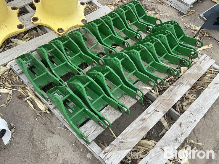 john-deere-16-image-3