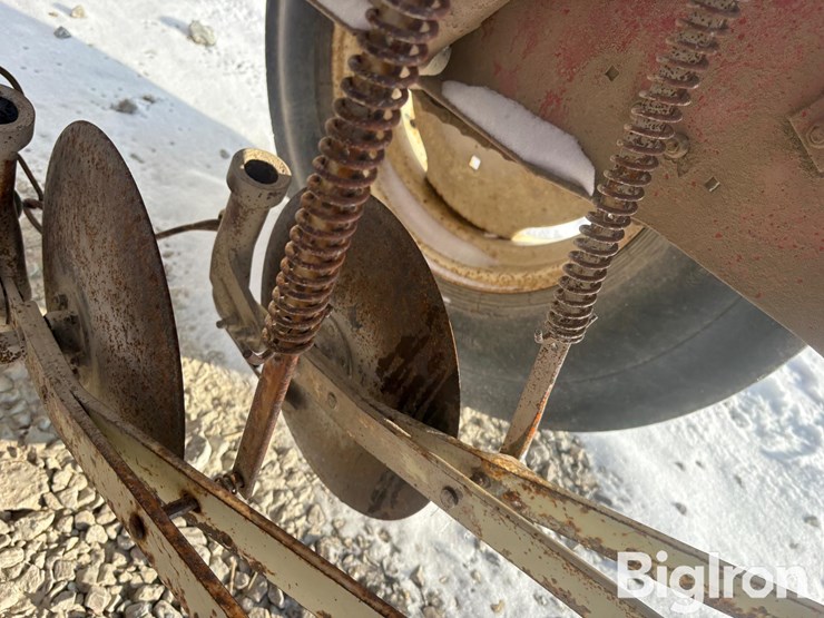 international-510-image-14