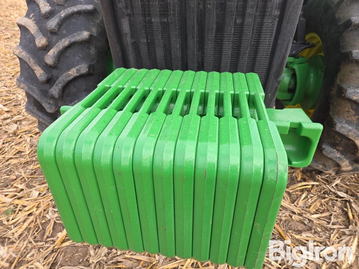 john-deere-8130-image-16