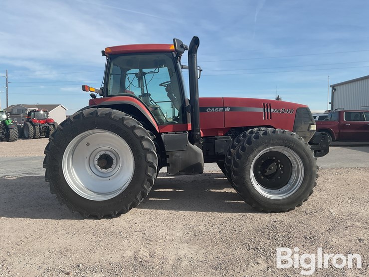 case-ih-mx240-image-4