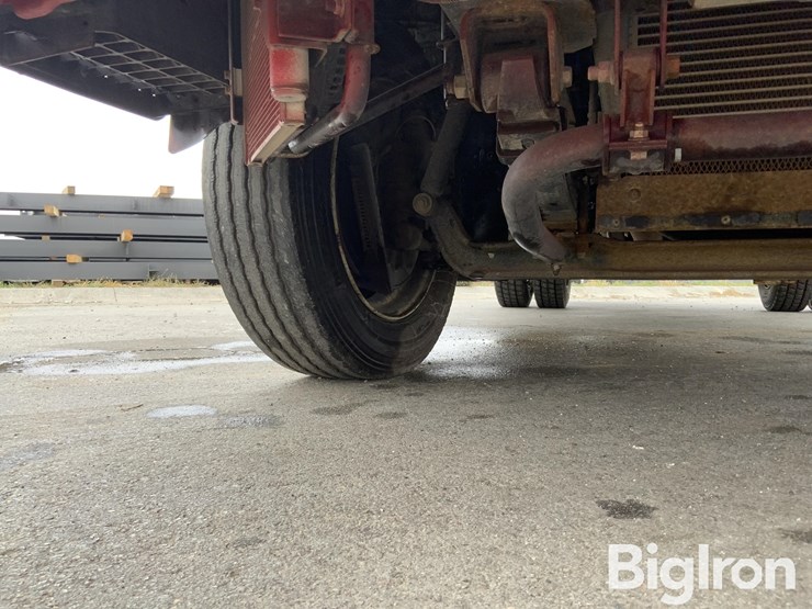 2016-isuzu-nrr-image-11