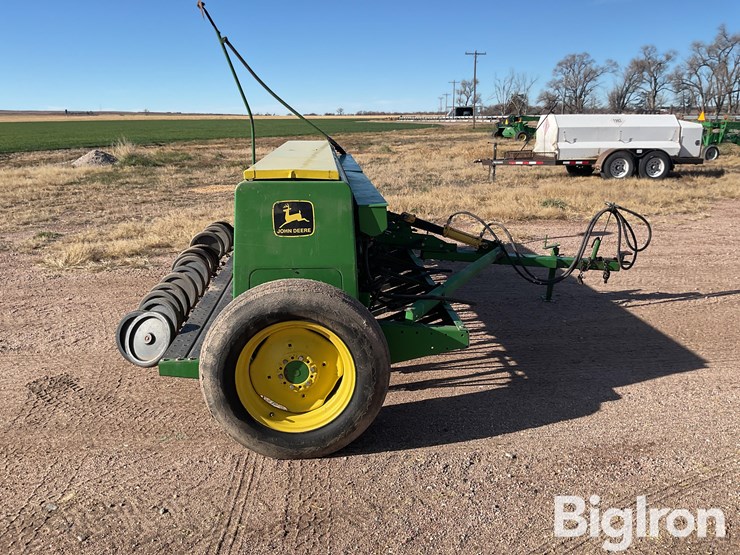 john-deere-8200-image-4