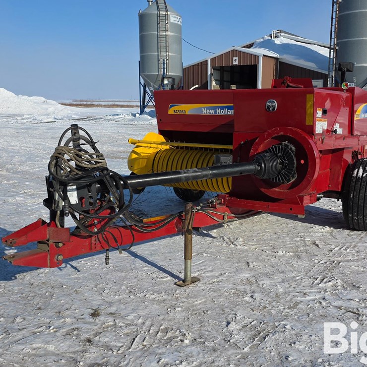 2015 NEW HOLLAND BC5060