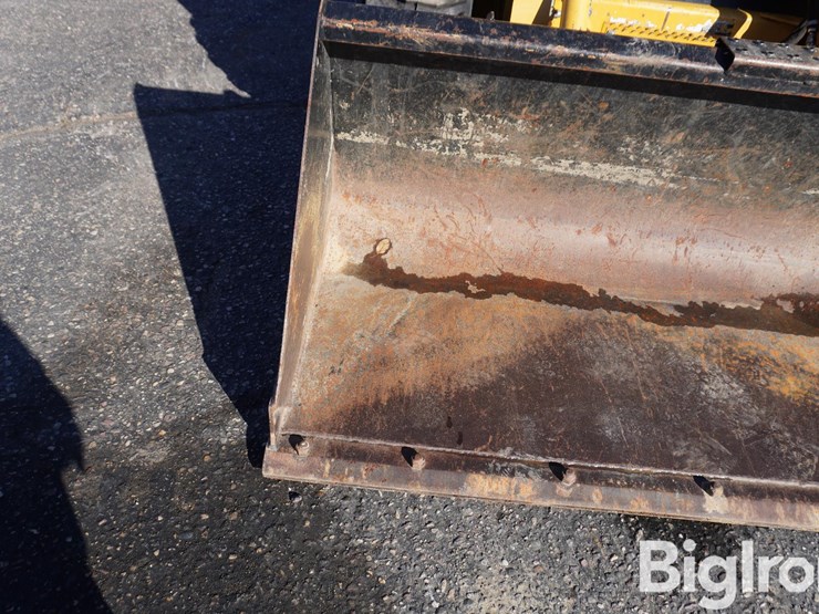 john-deere-317-image-11