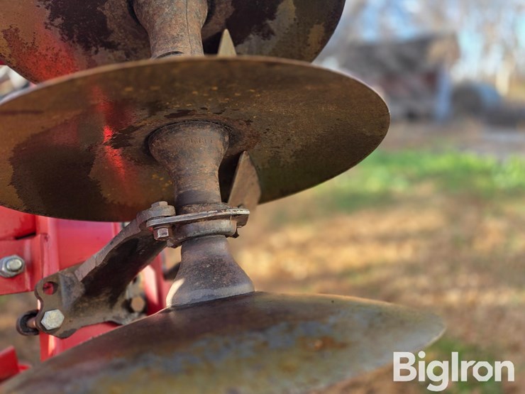 case-ih-3900-image-8