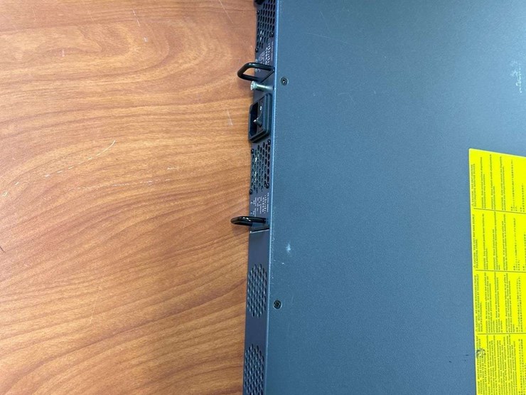 hp-proliant-dl360p-gen-8-6-bay-sff-server-with-misc-servers-image-6