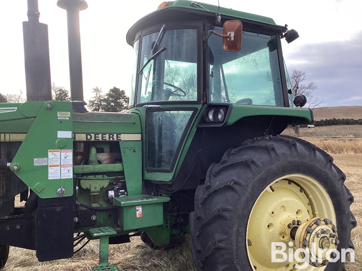 john-deere-4440-image-12