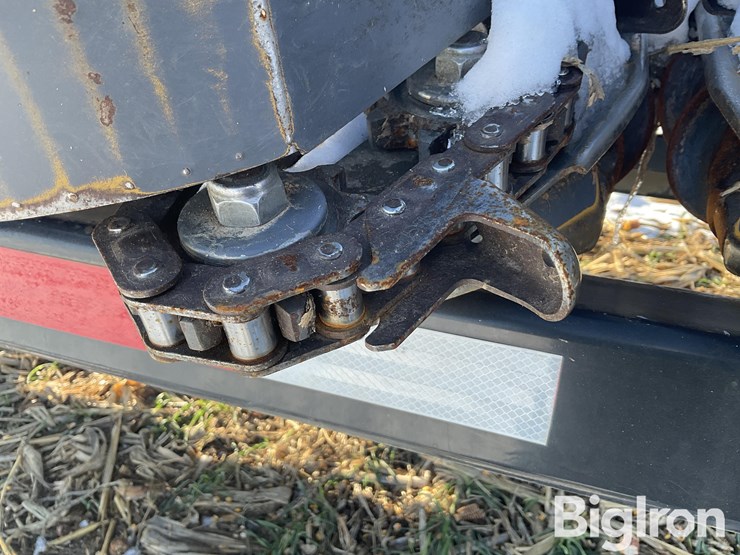 2019-new-holland-8-image-16