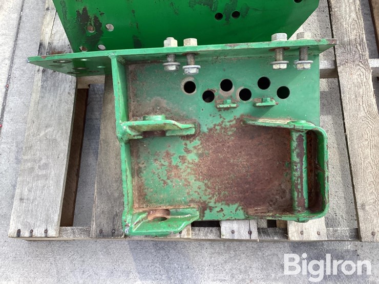 john-deere-725-image-13