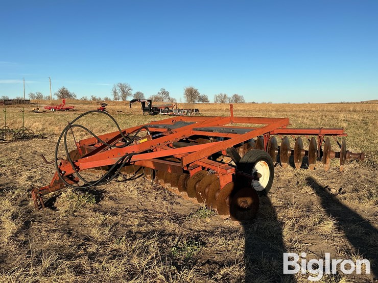 international-370-image-1