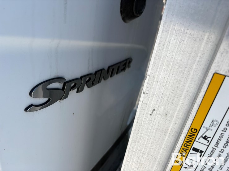 mercedes-benz-sprinter-2500-image-15