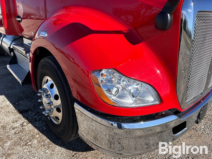 kenworth-t680-image-11