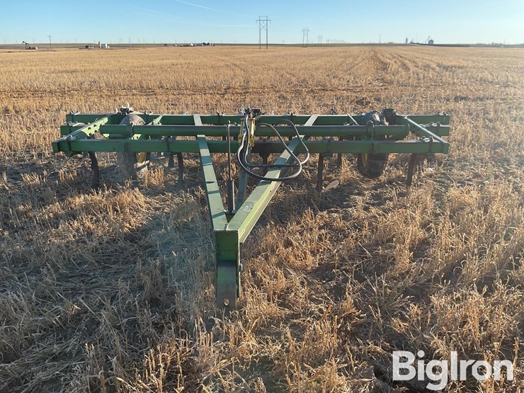 john-deere-100-image-2