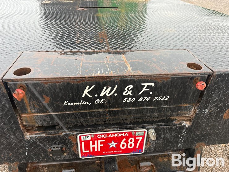 freightliner-fl60-image-15