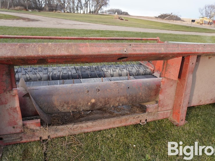 international-810-13-image-13