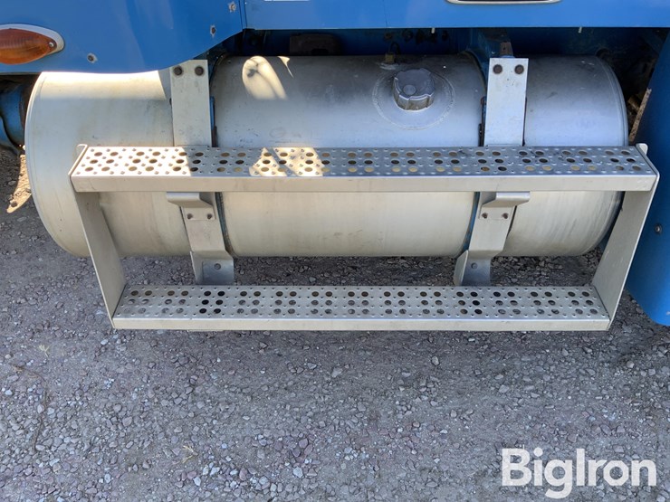 1998-freightliner-fld120-image-15