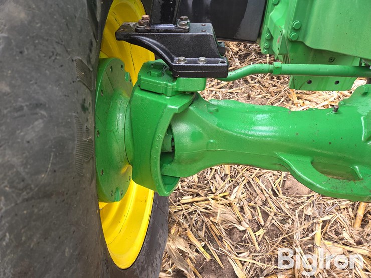 john-deere-8130-image-17