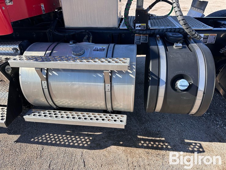 2019-kenworth-t680-image-9