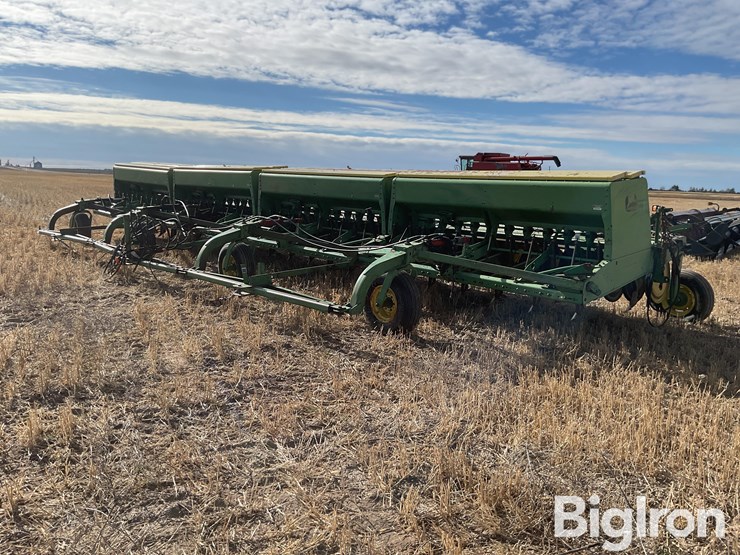 john-deere-9300-image-1