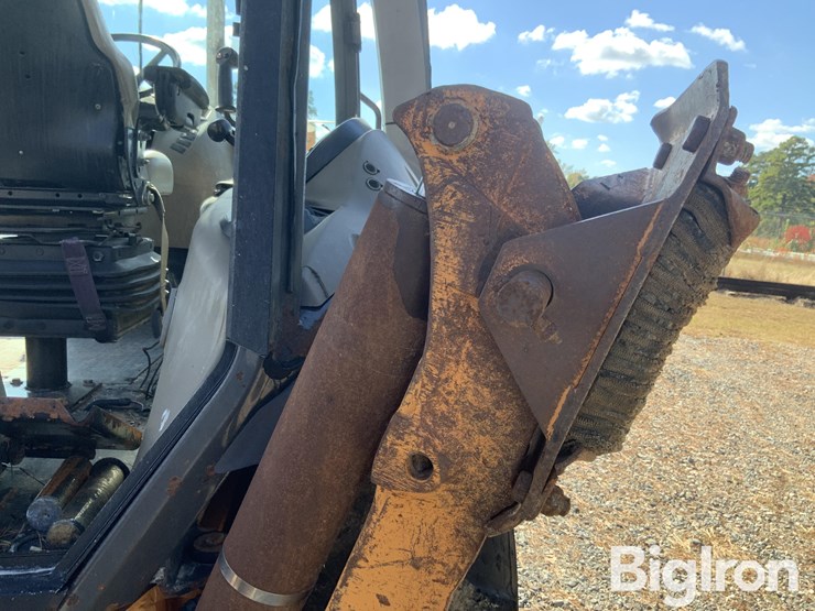 2007-case-580m-image-17