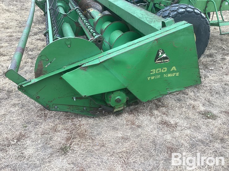 john-deere-3430-image-17