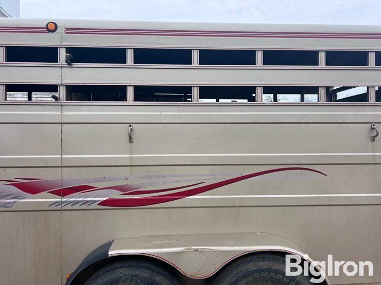 2003-titan-trailer-image-18