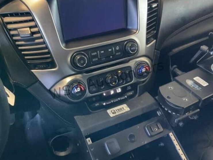 chevrolet-tahoe-image-17