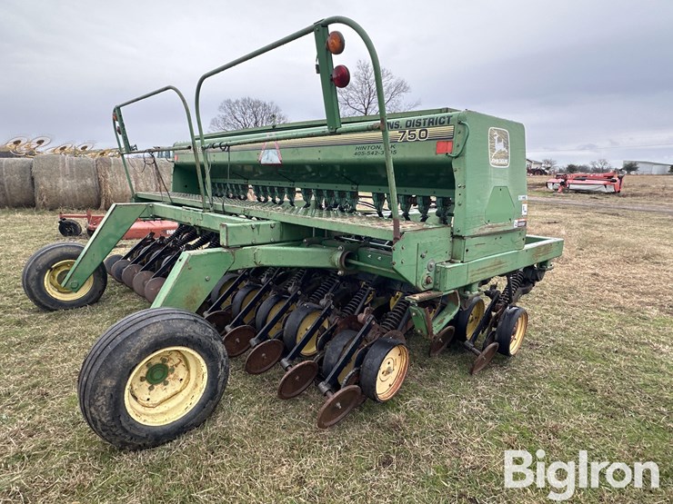 john-deere-750-image-5