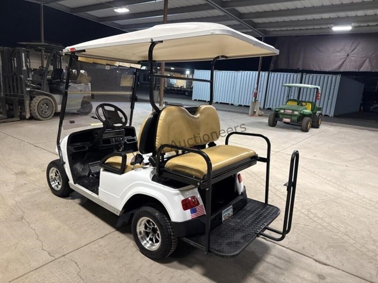 2011-star-48-2-r-golf-cart-image-6