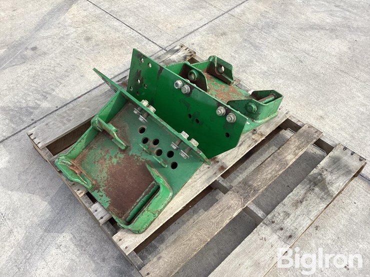 john-deere-725-image-1