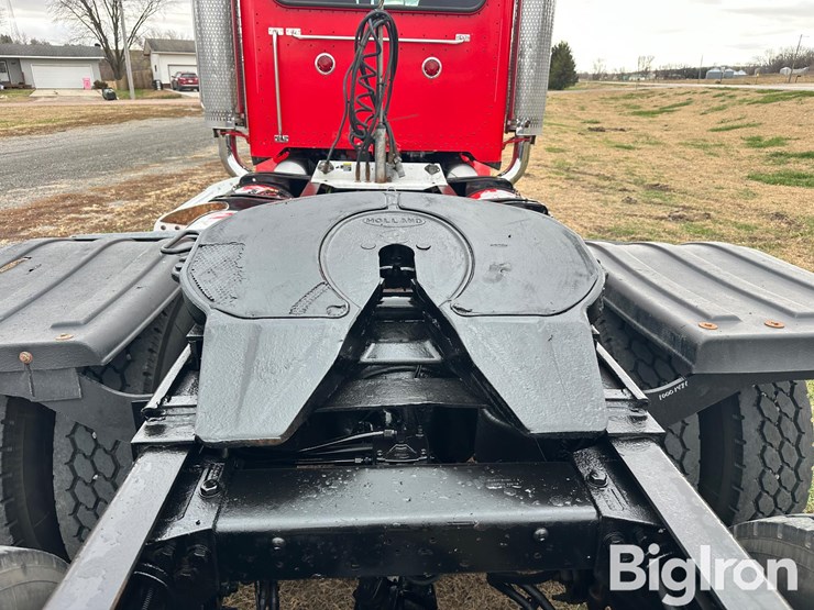 2007-peterbilt-379-image-9