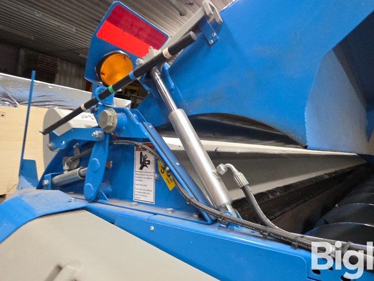 2021-john-deere-43-image-13