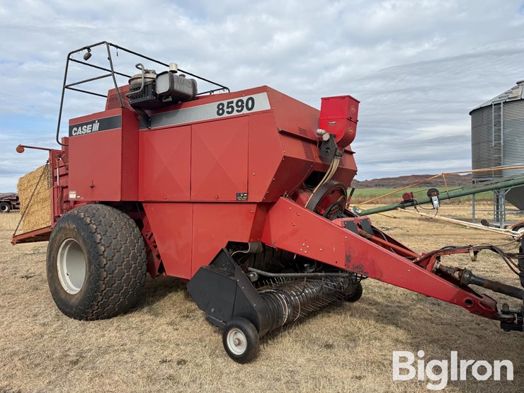 case-ih-8590-image-3