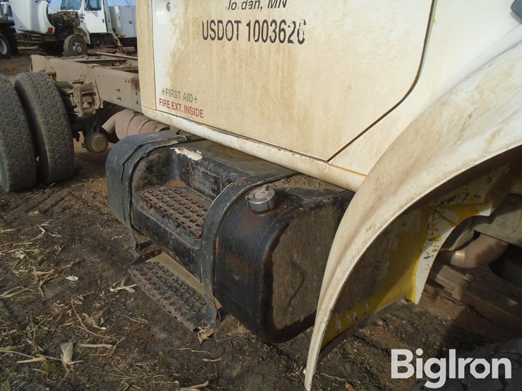 1995-international-4800-image-18