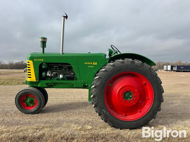 oliver-super-88-image-8