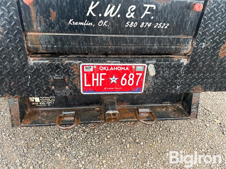 freightliner-fl60-image-14