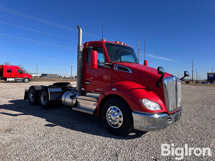 2019-kenworth-t680-image-3