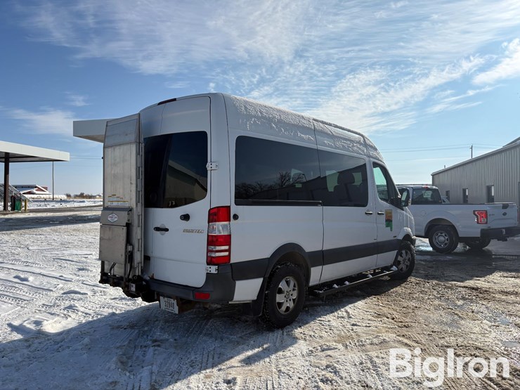 mercedes-benz-sprinter-2500-image-5